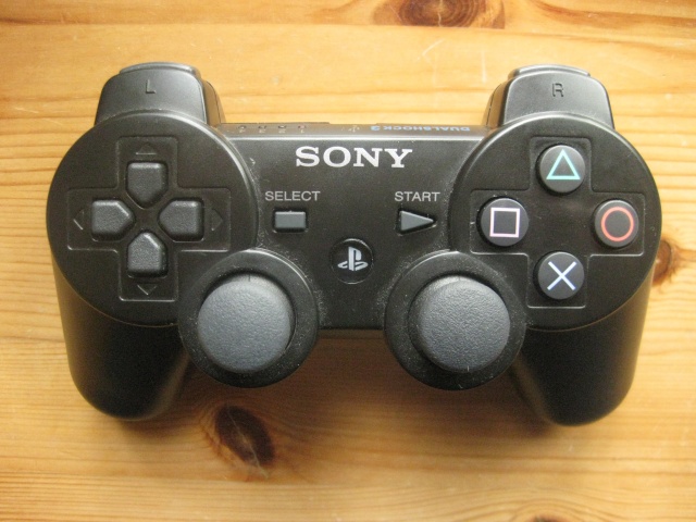 do ps3 controllers have bluetooth